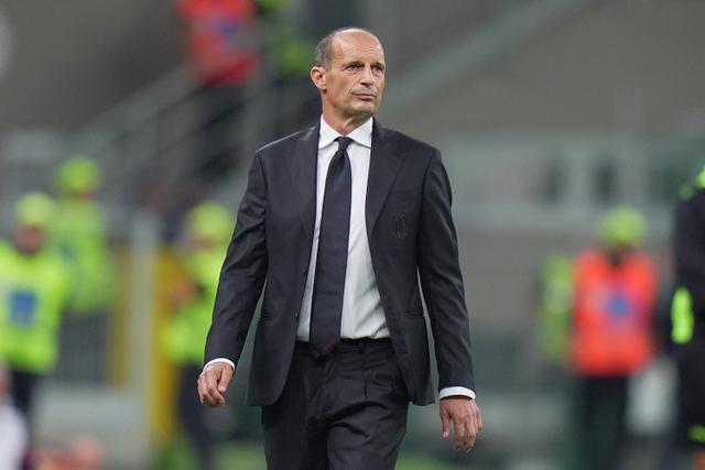 osc, 洛尼亚比赛, 主帅