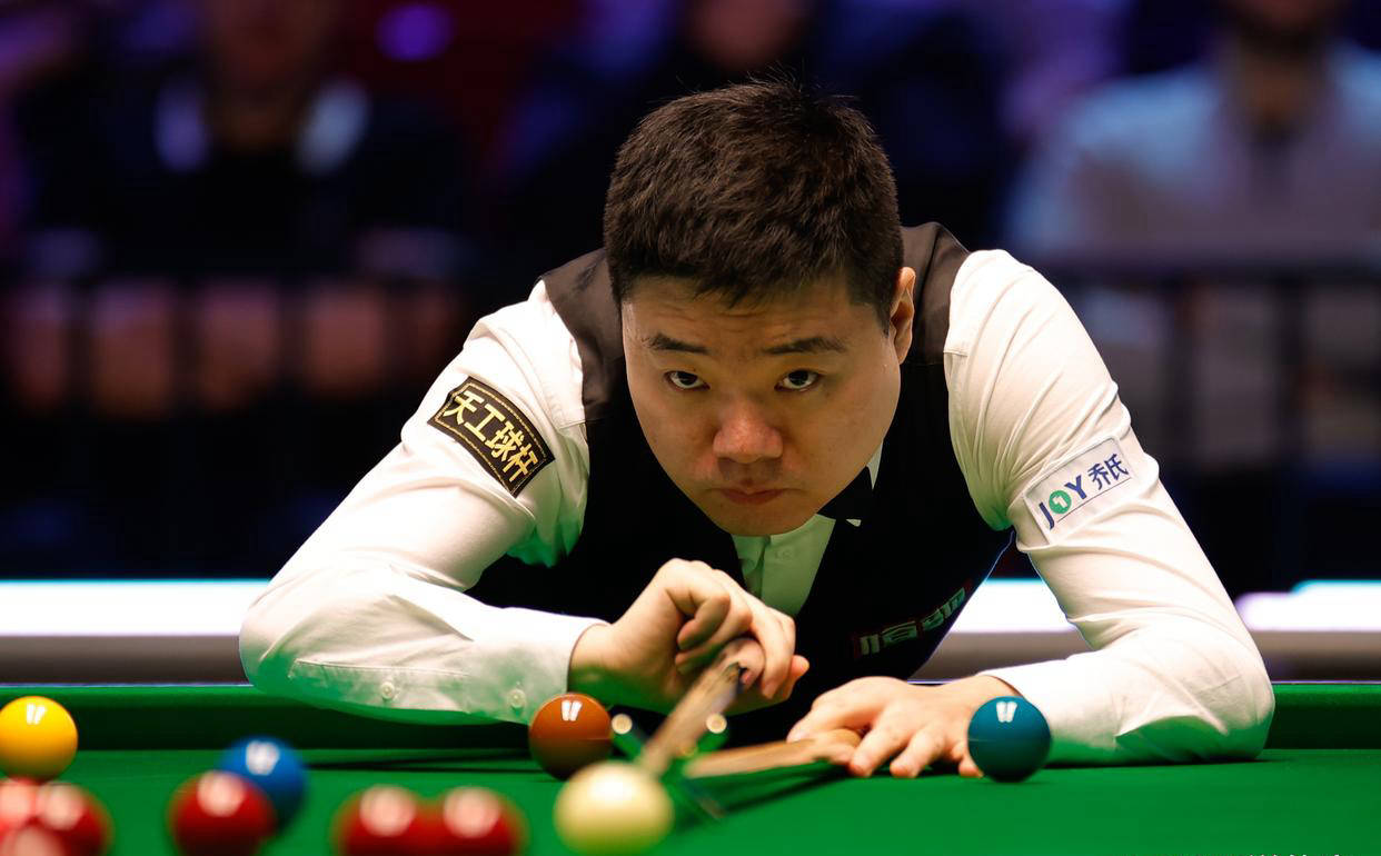 吴宜泽表现, 轻松晋级